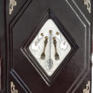 Подарочная книга в кожаном переплете "Мечтать не вредно" (кулинарные рецепты)