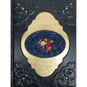 Сказки Пушкина в коже на русском языке