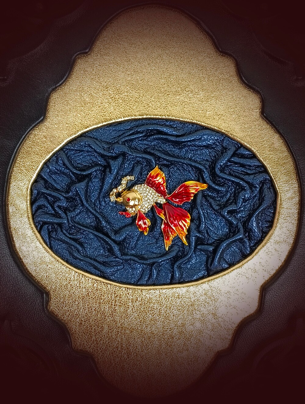 Сказки Пушкина в коже на английском языке — изображение 2