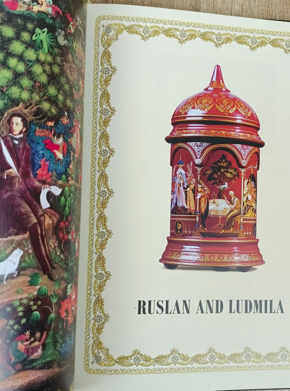 Сказки Пушкина в коже на английском языке — изображение 8