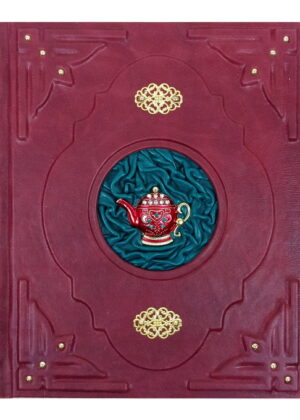 Книги по кулинарии в кожаном переплете