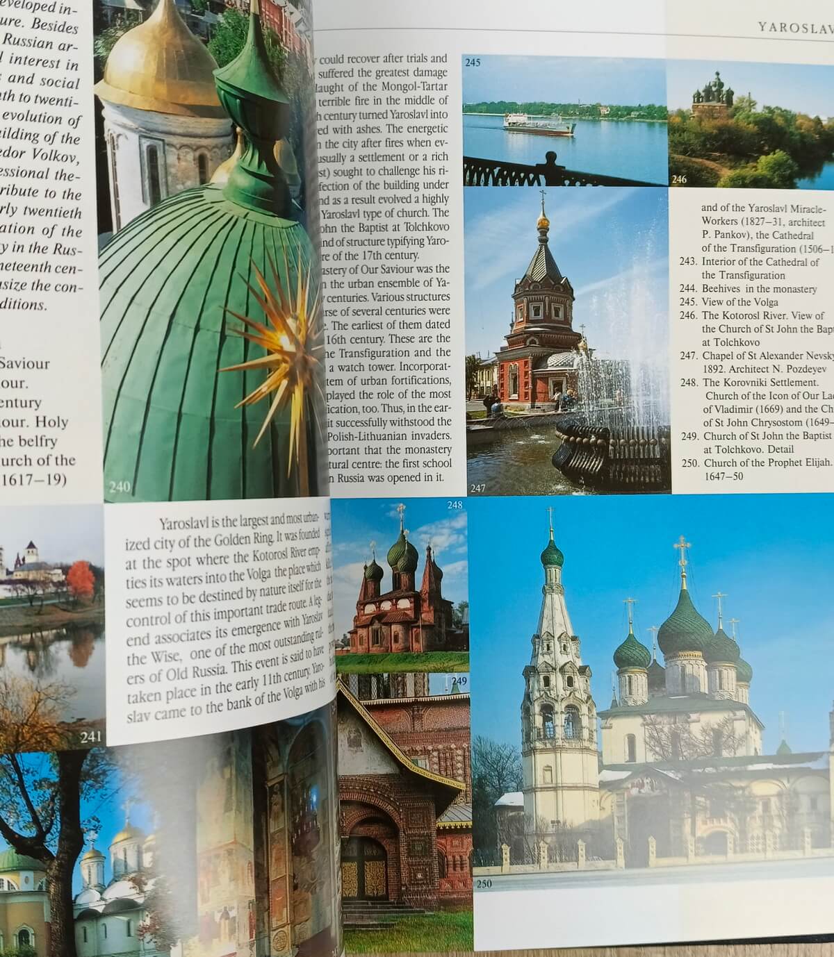 Подарочная книга "Россия" (Russia) в кожаном переплете на английском языке — изображение 10
